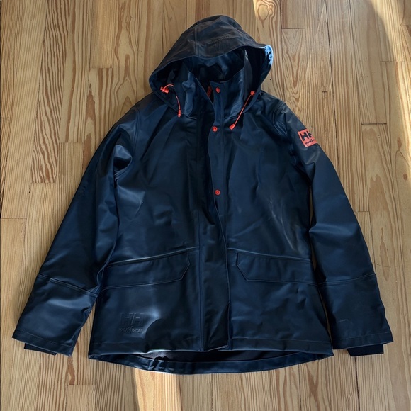 Helly Hansen Navy Utility Jacket with Red Accents - Picture 1 of 12